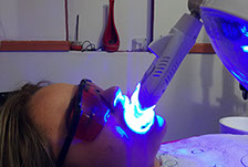 Tenemos refacciones de diferentes modelos y años, así como accesorios. 